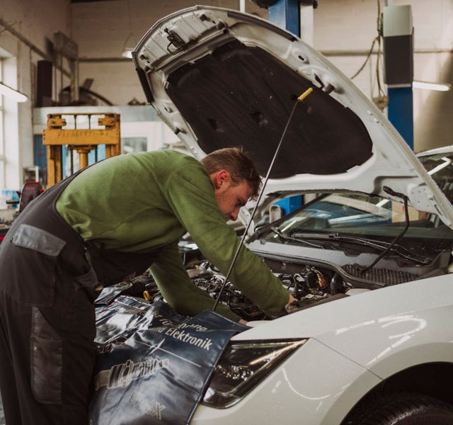 K & M Motorentechnik GbR in Lüneburg über uns Werkstatt 18